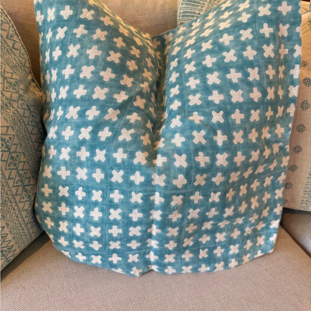 Turquoise and Cream Patterned Throw Pillows - Picture 5 of 8